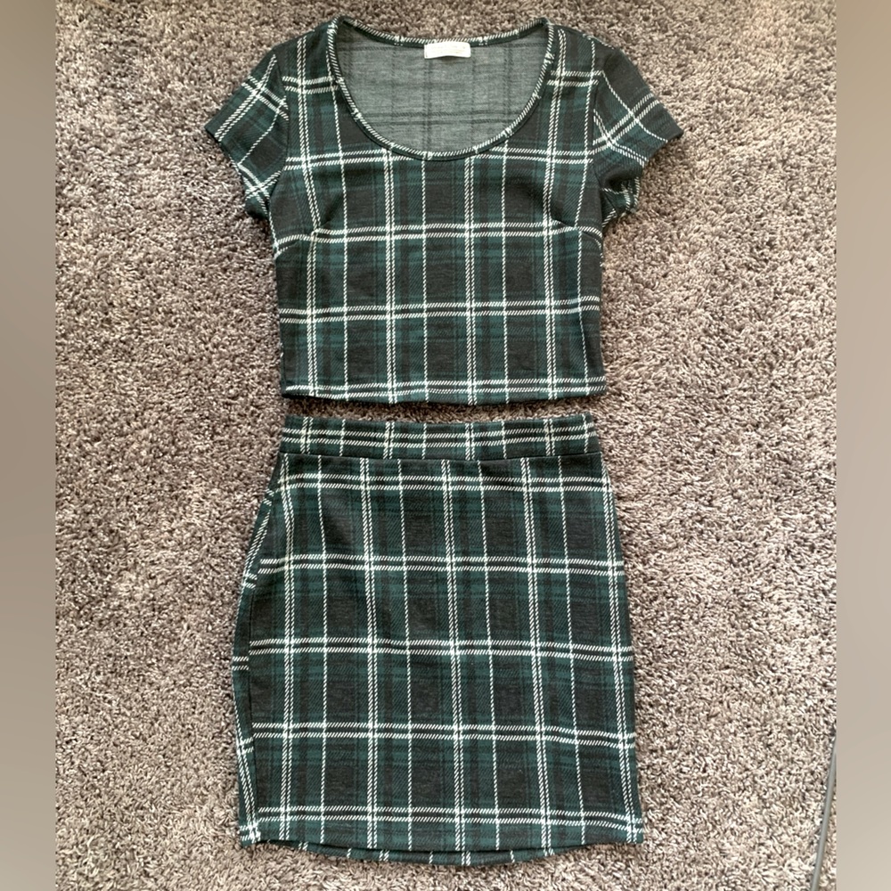 Two piece green outfit